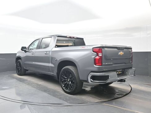 Used 2022 Chevrolet Silverado 1500 LTZ w/ Technology Package AWD/4WD image 4