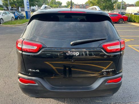 Used 2016 Jeep Cherokee Sport w/ Cold Weather Group AWD/4WD image 14