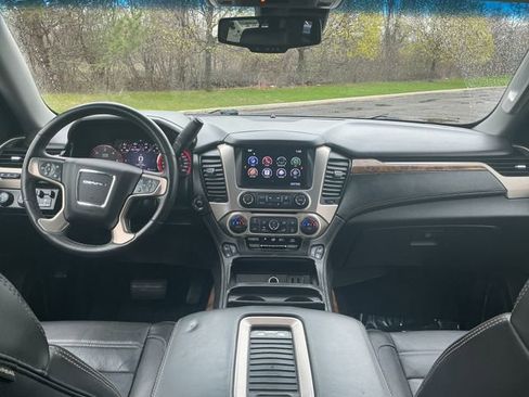 Used 2016 GMC Yukon Denali w/ Open Road Package image 14
