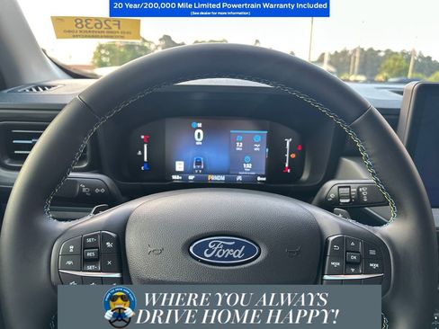 New 2025 Ford Maverick Lobo image 12