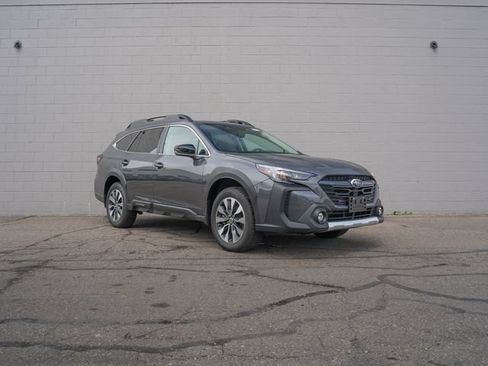 Used 2024 Subaru Outback Limited AWD/4WD image 9
