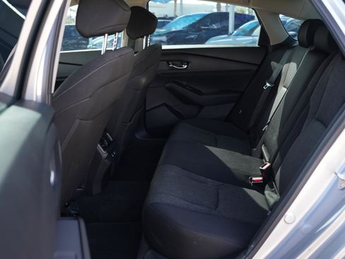 Used 2025 Honda Accord SE image 18