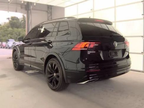Used 2021 Volkswagen Tiguan SE R-Line AWD/4WD image 8