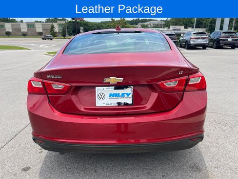 Used 2016 Chevrolet Malibu LT w/ Leather Package FWD image 5