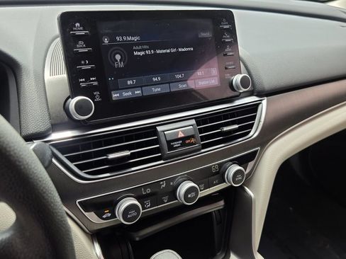 Used 2022 Honda Accord LX image 20