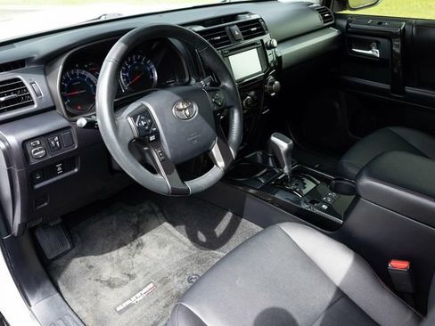 Used 2018 Toyota 4Runner TRD Off-Road Premium image 22