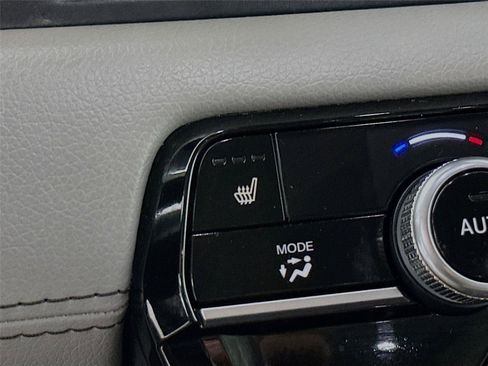 Used 2024 Honda Pilot EX-L image 16