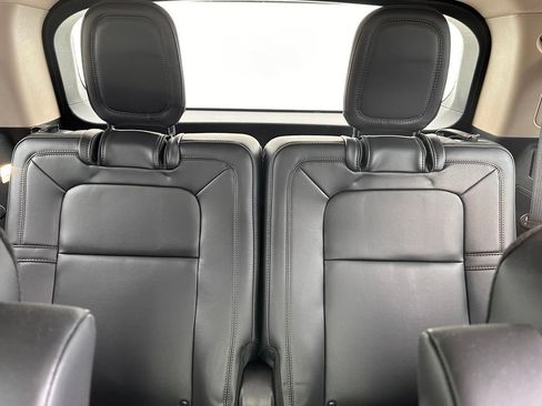 Used 2024 Lincoln Aviator Reserve w/ Equipment Group 201A AWD/4WD image 17