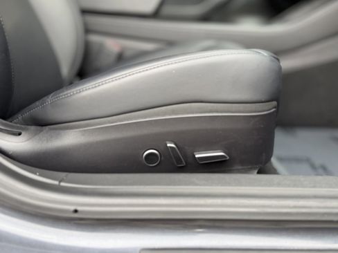 Used 2021 Tesla Model 3 Standard Range Plus image 35