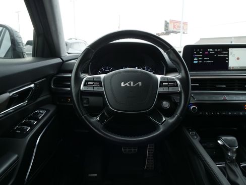Used 2022 Kia Telluride SX w/ SX Prestige Package image 22