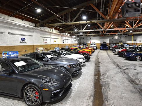 Used 2016 GMC Yukon Denali w/ Open Road Package image 71