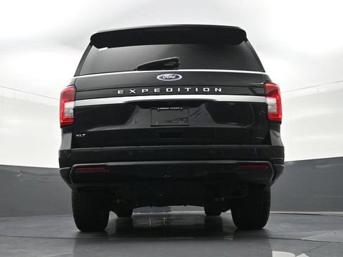 Used 2022 Ford Expedition XLT RWD image 26