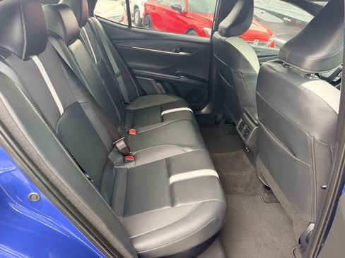 Used 2025 Toyota Camry SE FWD image 25