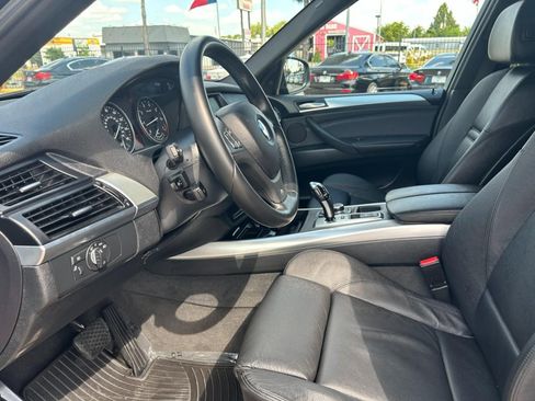 Used 2011 BMW X5 xDrive50i image 16