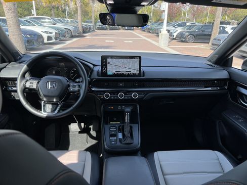 Used 2025 Honda CR-V Sport Touring image 29