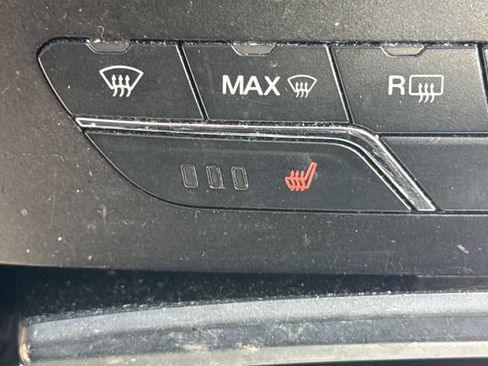 Used 2015 Ford Edge SEL w/ Equipment Group 201A AWD/4WD image 31
