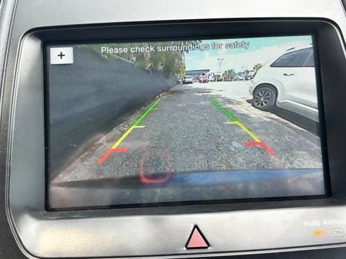 Used 2016 Ford Taurus SEL w/ Equipment Group 201A FWD image 39