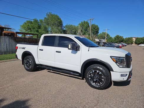 Used 2021 Nissan Titan PRO-4X w/ Pro-4x Utility Package AWD/4WD image 2