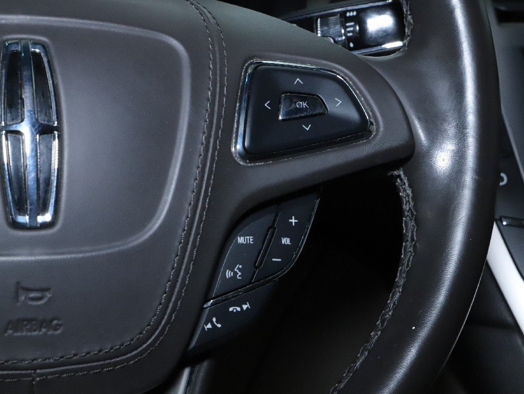 Used 2017 Lincoln MKZ Premiere FWD image 23