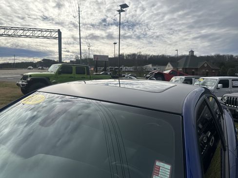 Used 2020 Dodge Charger R/T w/ Daytona Edition Group image 31