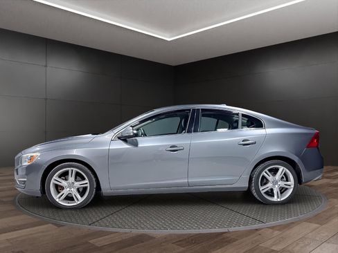 Used 2016 Volvo S60 T5 Premier w/ Climate Package image 5