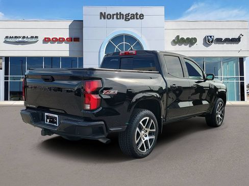 Used 2024 Chevrolet Colorado Z71 w/ Z71 Convenience Package 2 AWD/4WD image 4