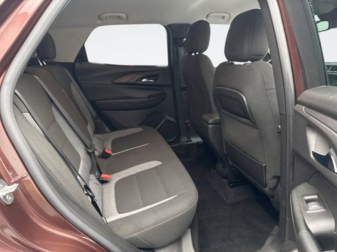 Used 2023 Chevrolet TrailBlazer LT w/ Convenience Package FWD image 18