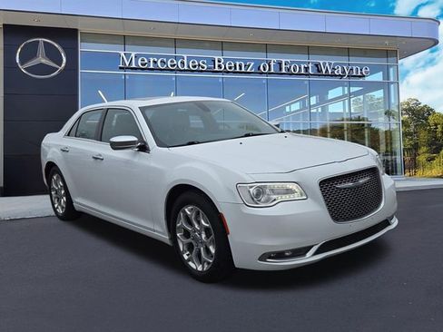 Used 2017 Chrysler 300 C Platinum image 1