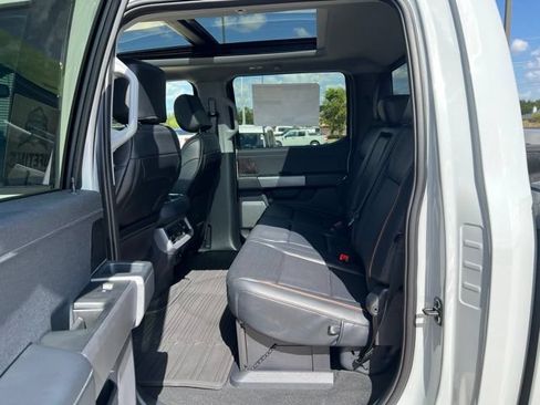 New 2026 Ford F250 Lariat w/ Black Appearance Package AWD/4WD image 15