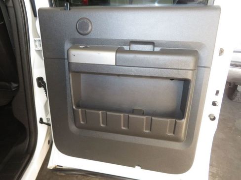 Used 2012 Ford F350 Lariat w/ Chrome Pkg image 27