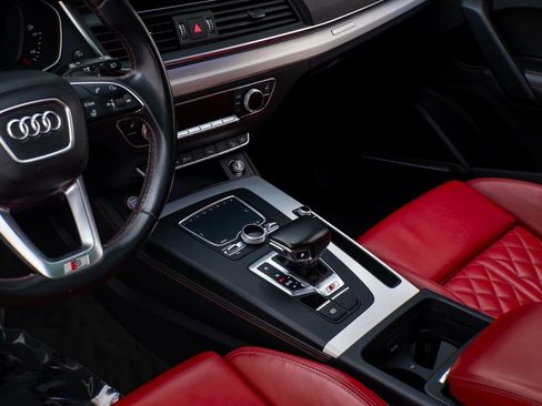 Used 2018 Audi SQ5 Prestige image 12