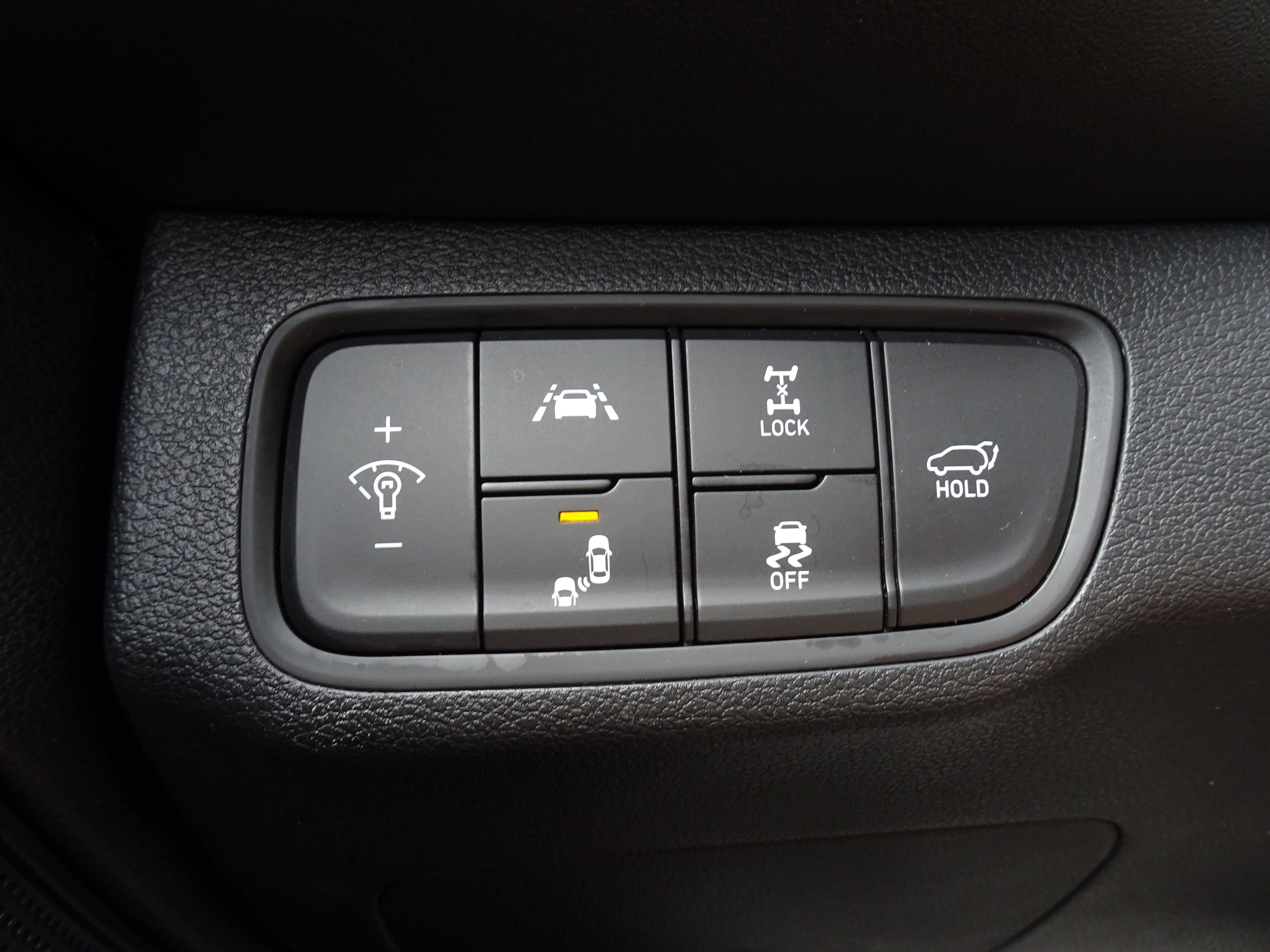 Used 2019 Hyundai Santa Fe AWD image 30