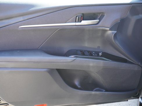 Used 2025 Toyota Camry LE FWD image 18