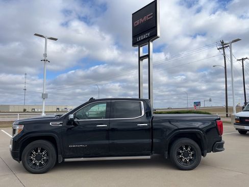 Used 2021 GMC Sierra 1500 Denali w/ Denali Ultimate Package image 3