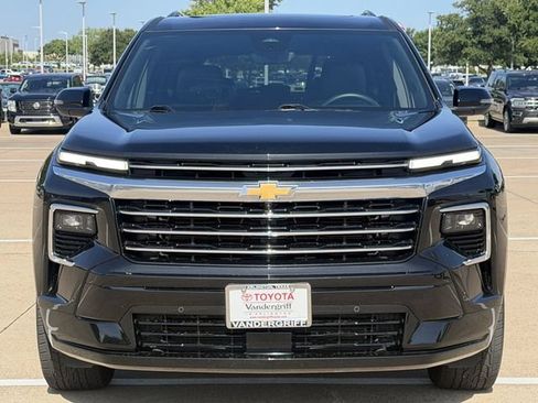 Used 2025 Chevrolet Traverse High Country w/ LPO, Floor Liner Package FWD image 7