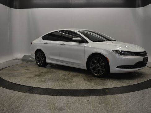 Used 2015 Chrysler 200 S w/ Navigation & Sound Group I image 14