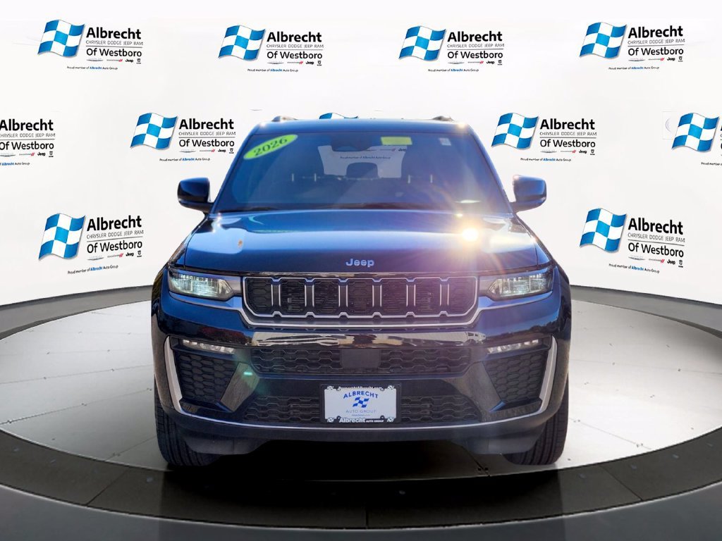 Used 2026 Jeep Grand Cherokee Limited AWD/4WD image 8