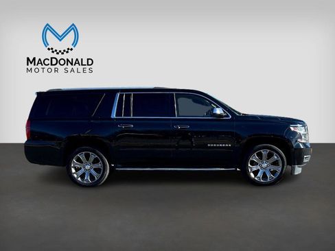 Used 2017 Chevrolet Suburban Premier image 7