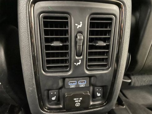 Used 2019 Dodge Durango GT image 18