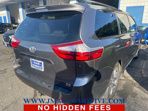 Used 2019 Toyota Sienna XLE w/ Carpet Mat Package AWD/4WD image 5