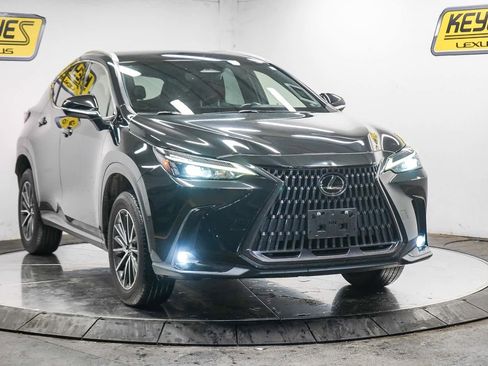 Used 2023 Lexus NX 250 FWD image 5