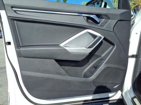 Used 2022 Audi Q3 2.0T Premium image 21