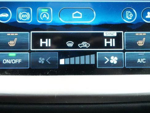 Used 2023 Subaru Outback Limited image 34