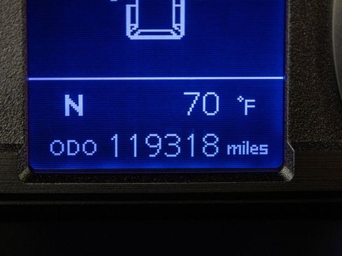 Used 2016 Toyota 4Runner SR5 AWD/4WD image 34