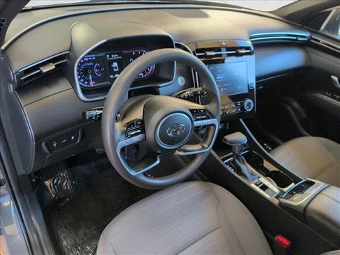 Used 2023 Hyundai Santa Cruz SEL image 9