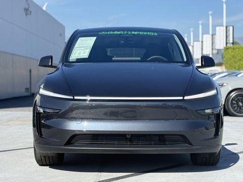 Used 2026 Tesla Model Y Long Range image 5