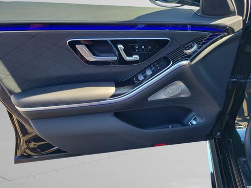 New 2026 Mercedes-Benz S 580 4MATIC Sedan image 26
