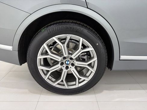 Used 2024 BMW X7 xDrive40i image 48