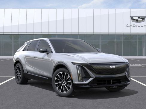 New 2026 Cadillac Lyriq Sport RWD image 7