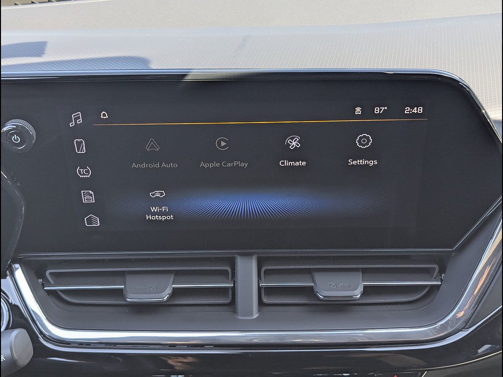 New 2026 Chevrolet Trax RS w/ Sunroof Package FWD image 24